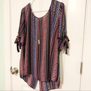 boho, Aztec print blouse with bow-sleeves!